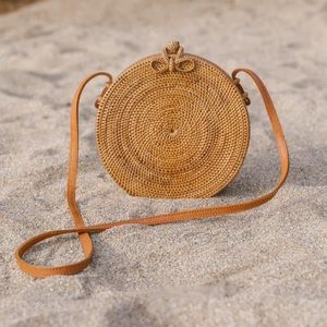 TENGANAN BASKET CROSSBODY - ROUND